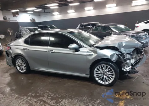 2020 Toyota Camry Xle Hybrid from USA, damaged, VIN 4T1F31AK6LU543353